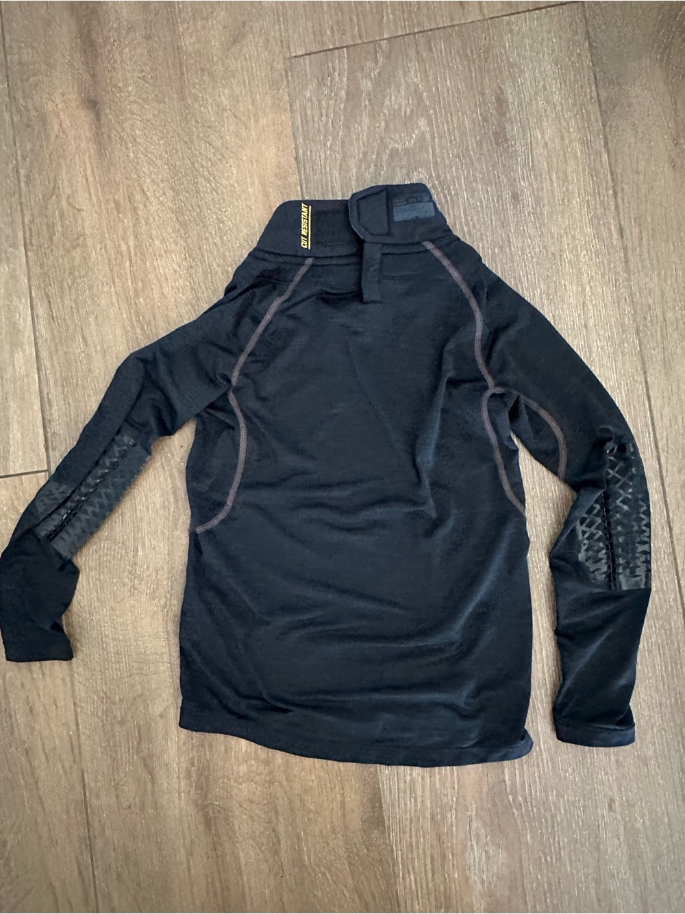 Kids Warroad hockey Neck guard long sleeve Shirt - black with grey lettering. - Picture 4 of 5